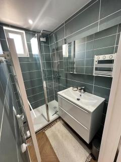 Appartement lumineux, spacieux et idéalement situé - Saint-Raphaël - 1