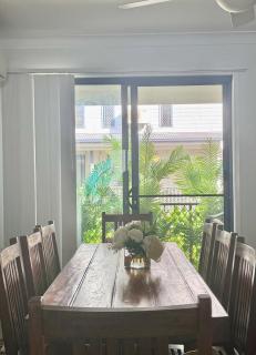 Redcliffe Beachside Escape - 8