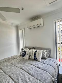 Redcliffe Beachside Escape - Redcliffe - 6