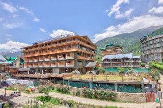 Snow Flakes Resort And Spa Centrally Heated Luxury Resort - Manāli - 0