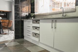 Basambilu Guesthouse - Kempton Park - 6