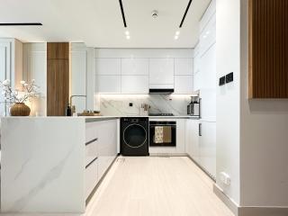 Feel at Home Stylish 1BR in Binghatti Tulip Dubai - 6