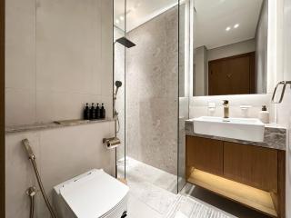 Feel at Home Stylish 1BR in Binghatti Tulip Dubai - 2