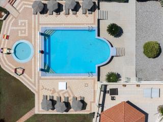 Lofos Apartments - Prínos - 9