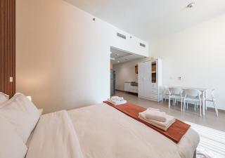 Luxurious apartment with Burj Khalifa & Canal Views - 5