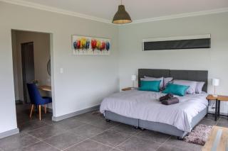 Stone`s Throw Manor - Muldersdrift - 5