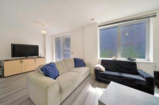 Spacious 3 Bed in Stratford, London with Free Parking & Wi-Fi - Londra - 7