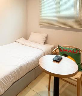 Yellow stay - Bucheon - 2