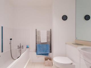 16 Marinus - Cowes - 1
