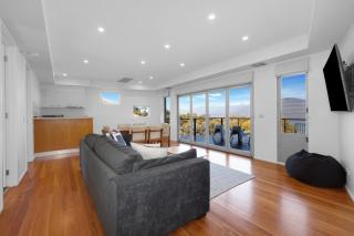 Mountain Bay Winter Escape - Goughs Bay - 3