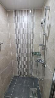 Gangnam's panoramic view, modern loft, 10 seconds walk from Eonju Station's station area - Seul - 3