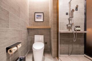 Atour Hotel Zhengzhou High-speed Railway East Station - 1