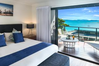 Shorelines 31 Renovated Upmarket Two Bedroom Apartment With Ocean Views And Buggy - 1