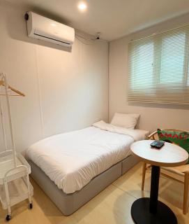 Yellow stay - Bucheon - 3