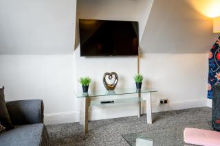 SAPPHIRE Suite Moseley Mews, Birmingham By StayStaycations - Birmingham - 4