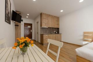 Modern Studio Apartment In The Heart of Batumi - Batumi - 3