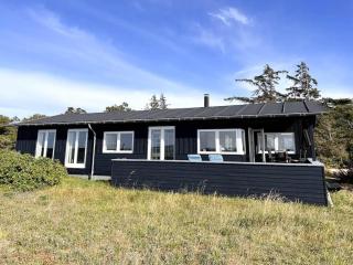 Enjoy The Sound Of Crashing Waves And Ocean Views - Græsted - 2