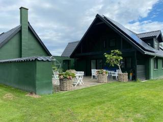 Lodge With Private Lake Near Bidstrup Forest - Hadsten - 1