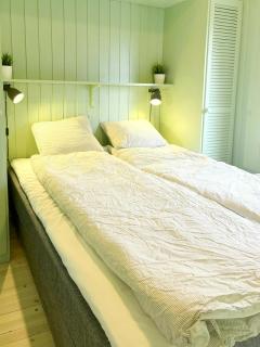 Cabin By Lake Tyrifjorden With Water Views - Hundstad - 5