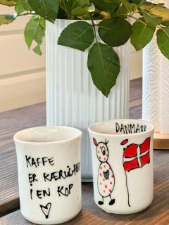 Charming Log Cabin Close To The Water And Hou - 1