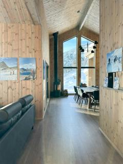 Cabin Embraced By Extrairdinary Nature - 1