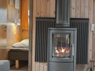 Charming Wooden Summer House In Trend - Løgsted - 8