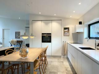 Modern Architect-Designed House At Sjællands Odde - 8