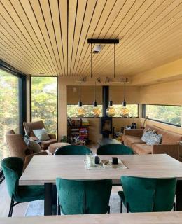Live Among Trees In An Architect Drawn Cabin - Skjærhollen - 9