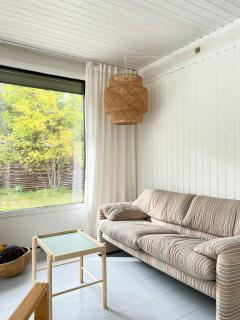 Home Embraced By Green Nature In Højby - Højby - 7