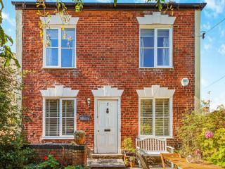 Hillview Cottage - North Nibley - 0