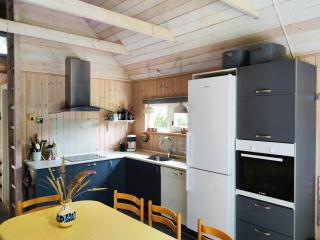 Home Near Beach With Wilderness Bath - 6
