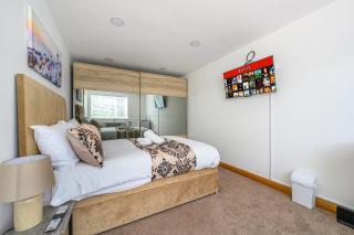 -RD7B- For your relaxed and Cosy stay with Free WiFi - Batley - 0