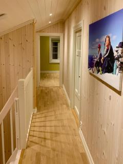 Beautiful Cabin Embraced By Rich Wildlife - 5