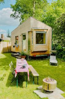 Tiny House By The Lake And An Artist Collective - Ottersberg - 0