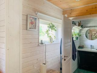 Rural Charm Modern Meets Traditional Style - 1