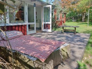 Cottage In Woodland Garden In Natural Harmony - Asnæs - 3