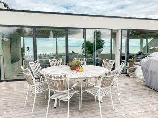 Minimalism And View Of Kattegat In Sleek Design - Gilleleje - 6