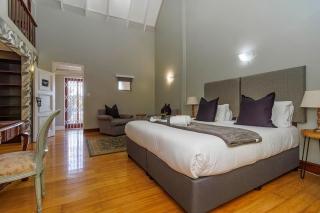 Churchill House - Hillcrest - 3