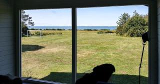 Wake Up With Water Views From Omø - 2