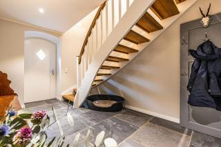 Traditional Architecture Meets Modern Design - Thumby - 5