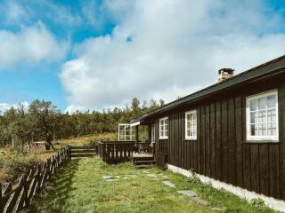 Charming 70S Cabin With Stunning View - Ron - 3
