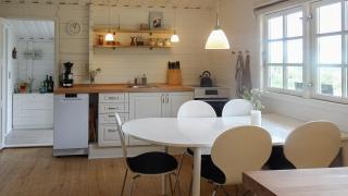Charming Wooden Cottage Close To Handbjerg Beach - Vinderup - 4