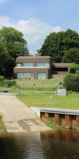 Architect House With Vintage Classics By River - Süderstapel - 0