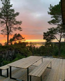 Peaceful Nature And Design On Skardsøya - Lesund - 6