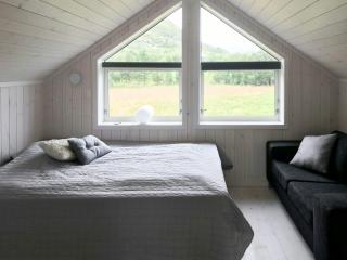 Cabin Near Svartisen With Midnight Sun - 3