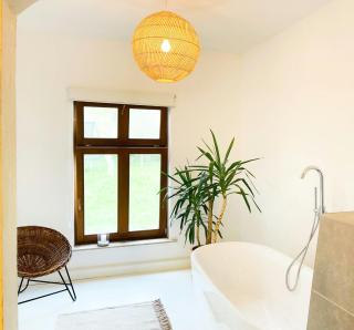 Spacious Country House With Idyllic Orchard - 8