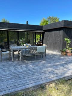 Nordic Inspired Summerhouse Near Gudmindrup Beach - Højby - 9