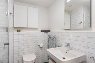 REAL Living by REFA Karlin 408 - Prag - 5