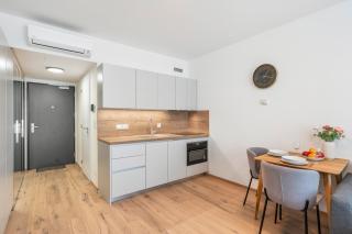 REAL Living by REFA Karlin 408 - Prag - 4