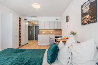 REAL Living by REFA Karlin 408 - Prag - 9